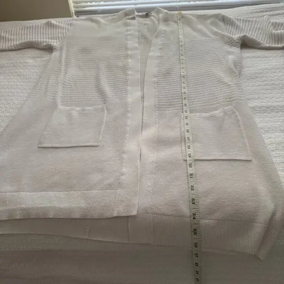 XL Talbots White Lightweight Cardigan - Picture 6 of 6